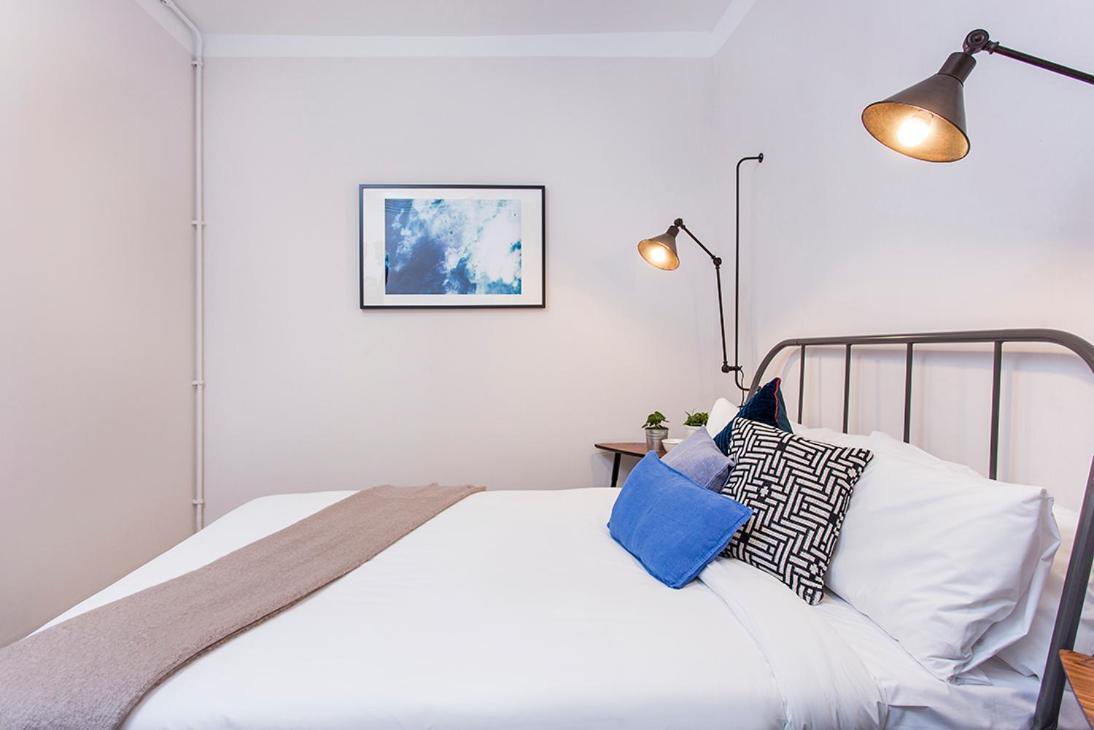 Stay U-Nique Apartments Fira Bcn L'Hospitalet de Llobregat Ruang foto